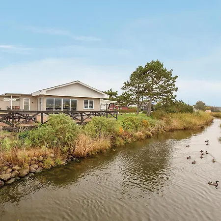 Vakantiehuis Four-bedroom In Brenderup Fyn *